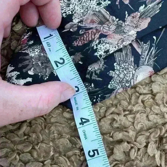 Vintage Emalaysia Botanical Tie Floral Pinecone Nature Necktie made  in Malaysia - Picture 4 of 5